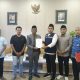 Ketua DPRD Pamekasan saat rapat dengar pendapat (RDP) terkait pemakzulan Bupati Pamekasan, Jum'at, (17/10/2025)