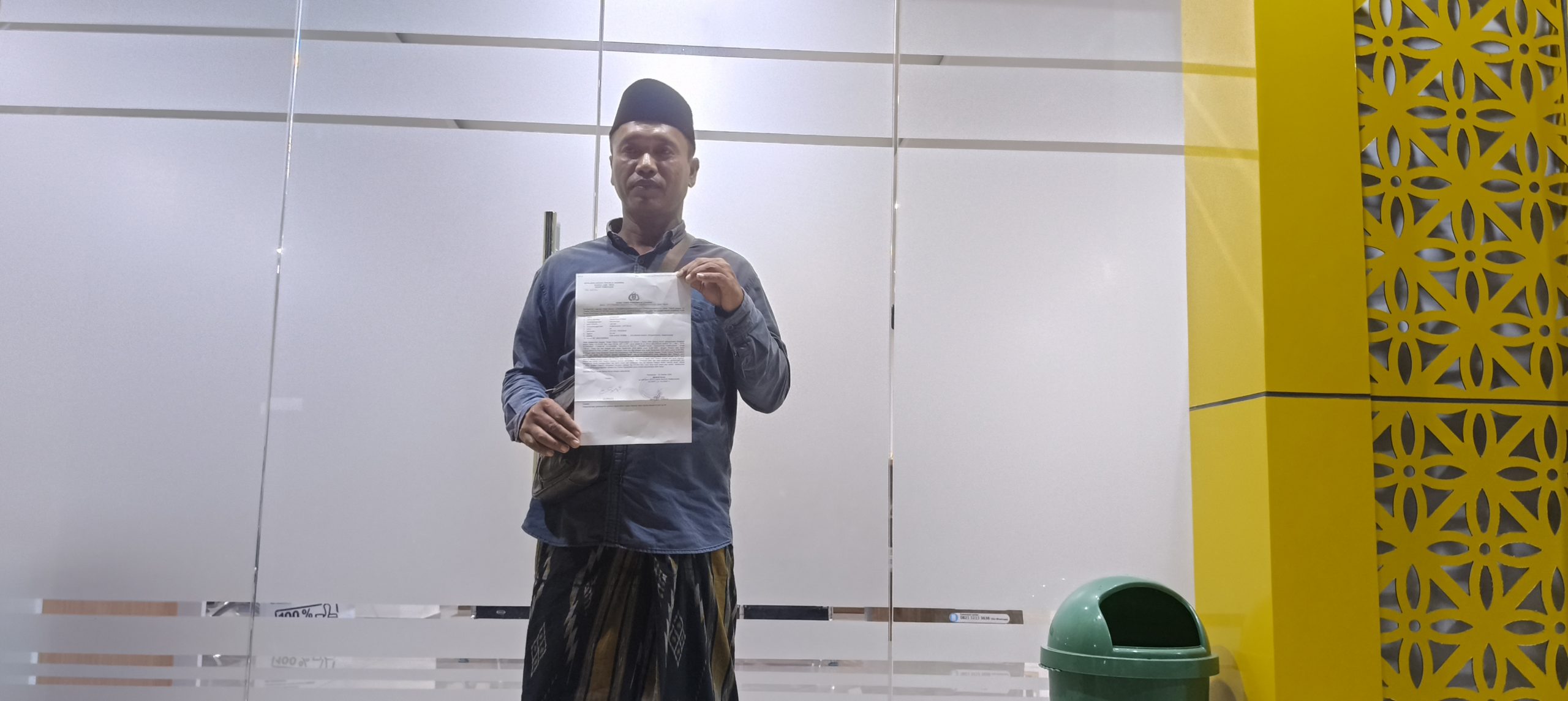 Mediasi gagal, Syamsuri (54), warga Dusun Barat RT 04/RW 02, Desa Bulangan Barat, resmi lapor polisi soal penyerobotan tanah dan pengerusakan lahan, Kamis (16/10/2025).